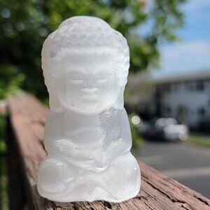 (B) 3.21" SELENITE BUDDHA
